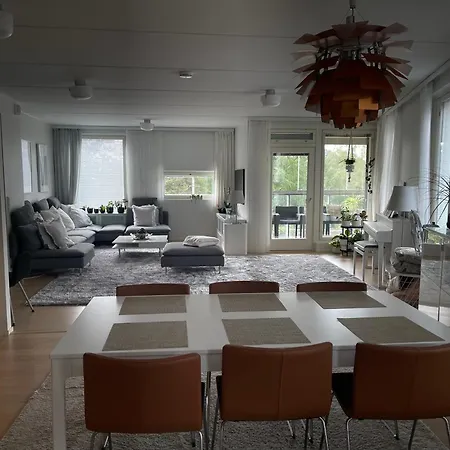 Upea Huoneisto Helsingin Keskustassa *