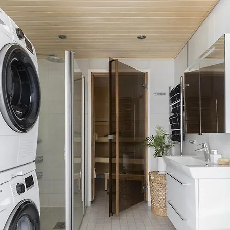 아파트 Upea Huoneisto Helsingin Keskustassa 헬싱키